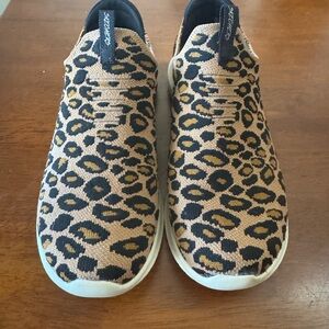 Skechers Leopard Print Sneakers with Black Accents